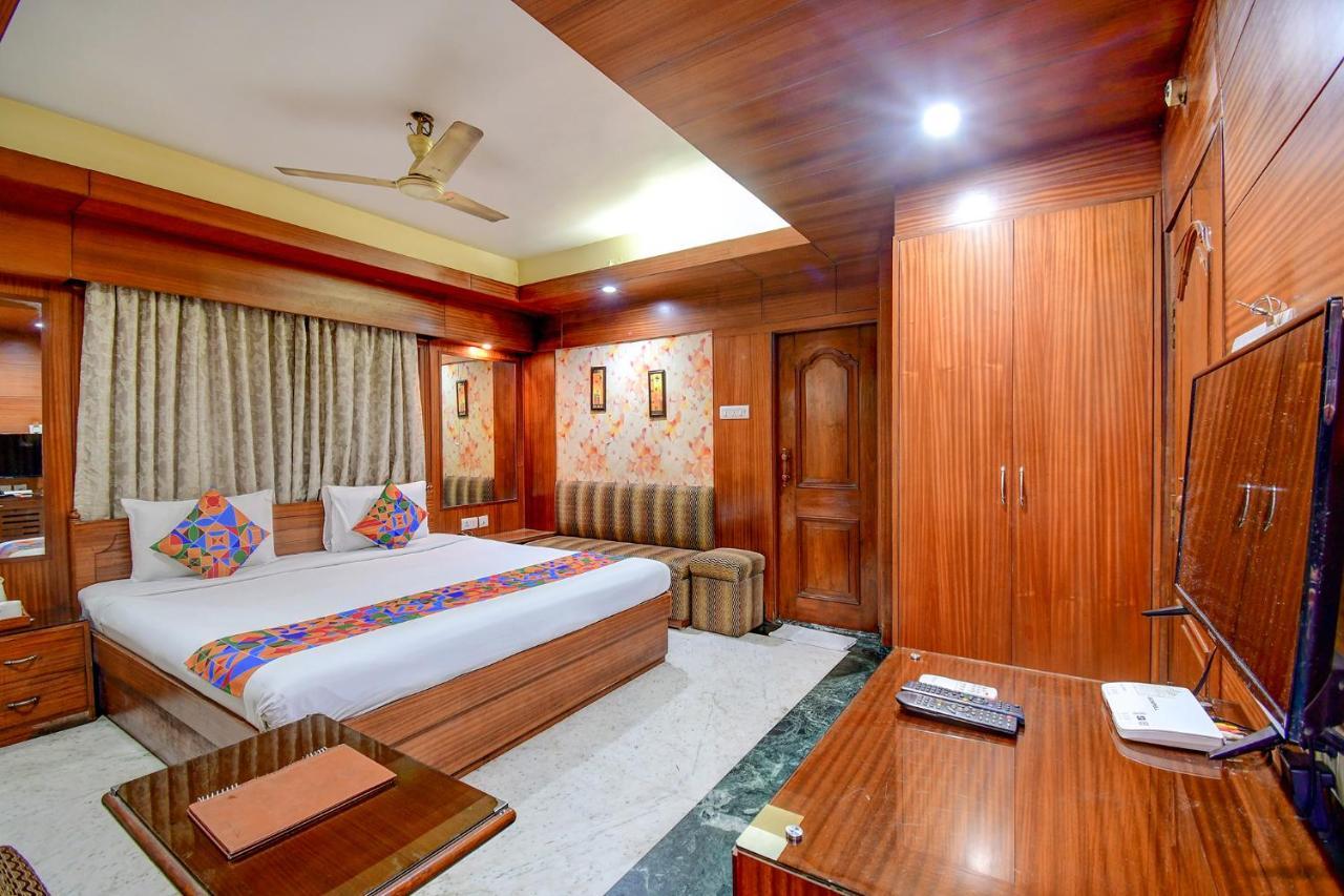 Fabhotel Panasia International Kolkata Exterior photo