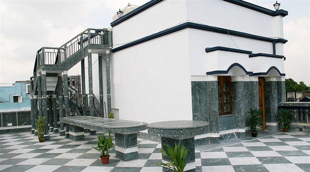 Fabhotel Panasia International Kolkata Exterior photo