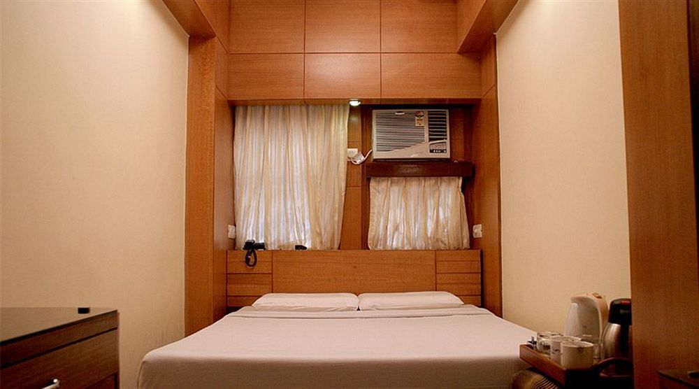 Fabhotel Panasia International Kolkata Exterior photo